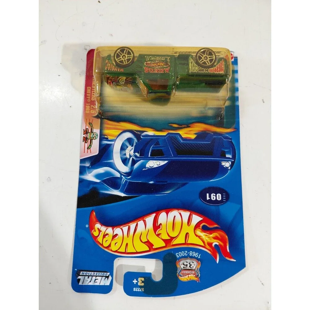 NIP Hot Wheels Radical Wrestlers 1:64 DieCast Custom 1969 Chevrolet Pickup Truck